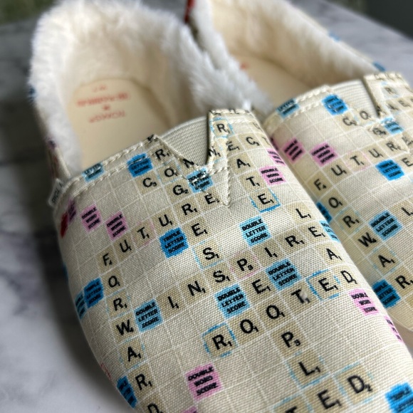 TOMS X Scrabble Faux Fur-lined Shoes - Picture 4 of 8